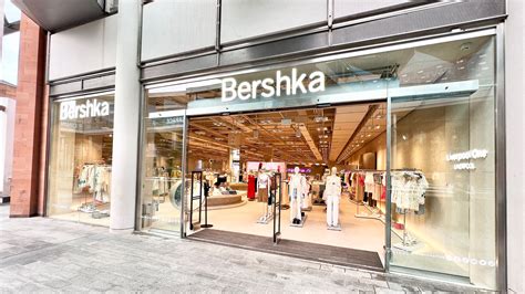 bershka boutique.